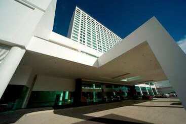 هتل Pullman Kuching