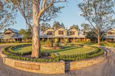 هتل Spicers Vineyards Estate