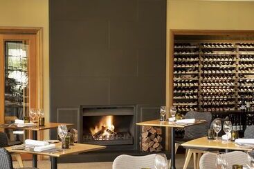 هتل Spicers Vineyards Estate