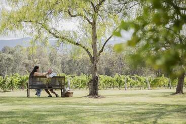 هتل Spicers Vineyards Estate