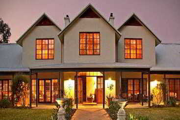 هتل Spicers Vineyards Estate