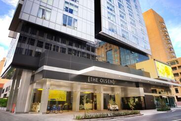 هتل The Olsen Melbourne Art Series