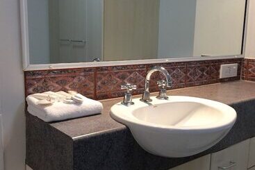 Inn Cairns Boutique Apartments