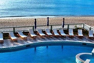 Kalinago Beach Resort