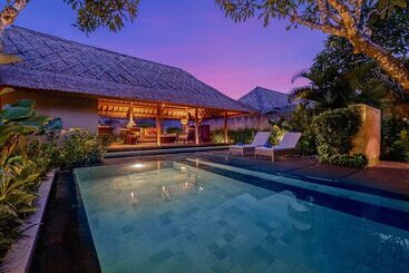 Mayaloka Villas