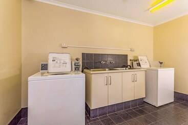 モーテル Quality Hotel Darwin Airport