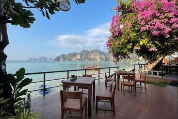 Phi Phi Villa Resort Sha Extra Plus