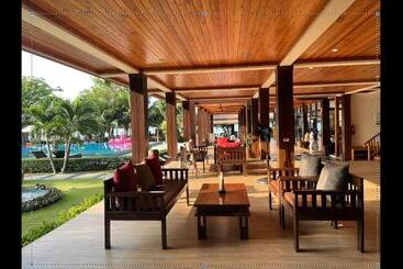 Phi Phi Villa Resort Sha Extra Plus