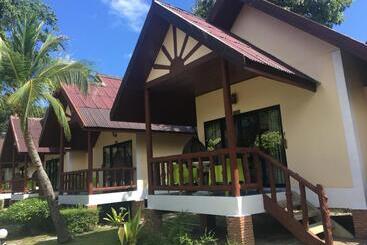 Phi Phi Villa Resort Sha Extra Plus