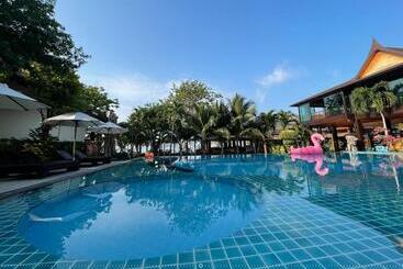 Phi Phi Villa Resort Sha Extra Plus