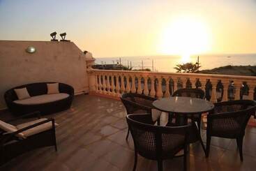 Portaluna Hotel & Resort