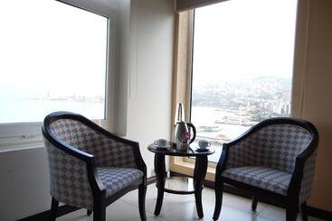 Portaluna Hotel & Resort