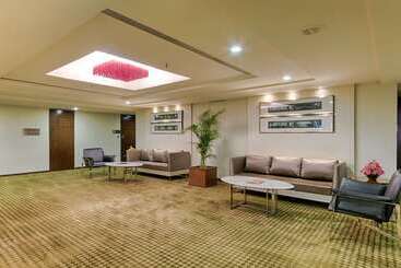 Quality Hotel Dv Manor