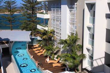 住所  Rumba Beach Resort