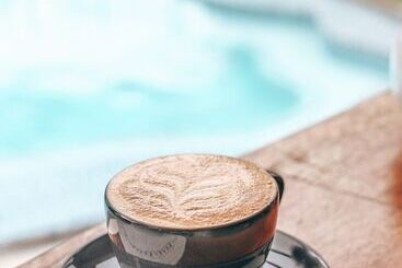 住所  Rumba Beach Resort