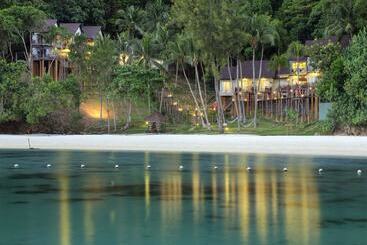 استراحتگاه Sutera Sanctuary Lodges At Manukan Island