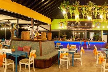 استراحتگاه Sutera Sanctuary Lodges At Manukan Island