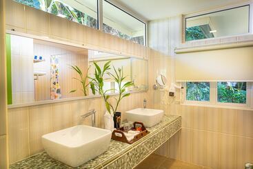 استراحتگاه Sutera Sanctuary Lodges At Manukan Island