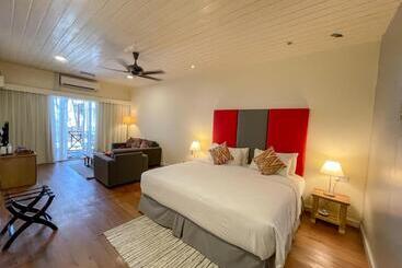 استراحتگاه Sutera Sanctuary Lodges At Manukan Island