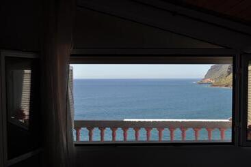 تختخواب و صبحانه Cecília S House