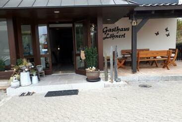 הוסטל Gästehaus Loehnert Gmbh