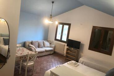 تختخواب و صبحانه La Casa Di Pilar