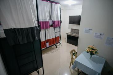 هتل کپسول Sleepadz   Capsule Beds Dormitel In Magsaysay Ave Naga