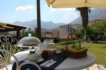 پانسیون Cappuccini Green Relax