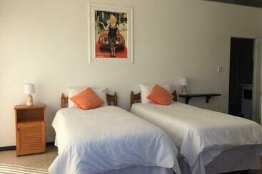 פנסיון Pearl Oyster Guesthouse