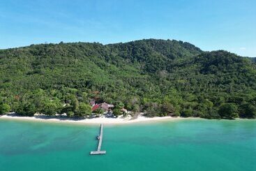 استراحتگاه Cruiser Island By Swiss Bel