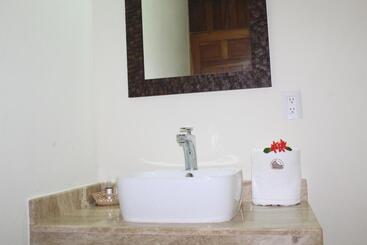 هتل Villas Ema
