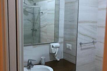 پانسیون Le Affacciate Bruzie Home Guest House