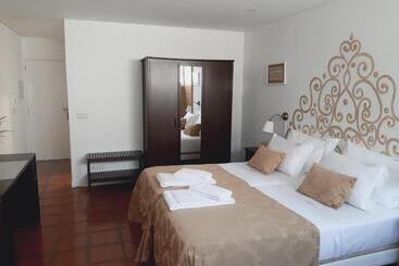 پانسیون Casa Da Travessa