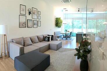 استراحتگاه The Midst@ Royal Hills Nakornayok