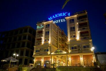 هتل Majorica Marina