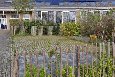 پانسیون Logement De School Middelburg
