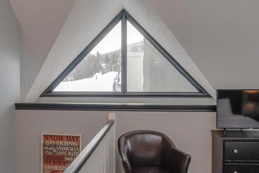 Blue Mountain Studio Loft At North Creek Resort