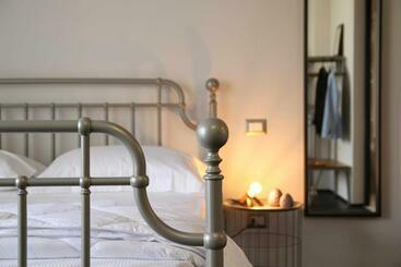 펜션 Loraia Design Rooms