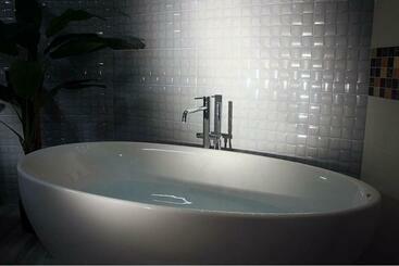 تختخواب و صبحانه Relais Marlene