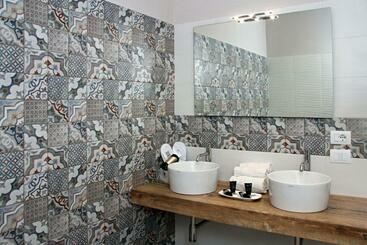 تختخواب و صبحانه Relais Marlene