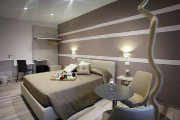 تختخواب و صبحانه Relais Marlene