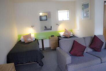 Wellington 747 Motel