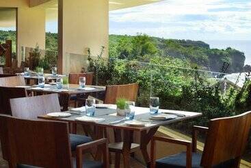 Anantara Uluwatu Bali Resort