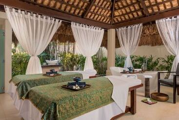 Crimson Resort And Spa Mactan Island, Cebu