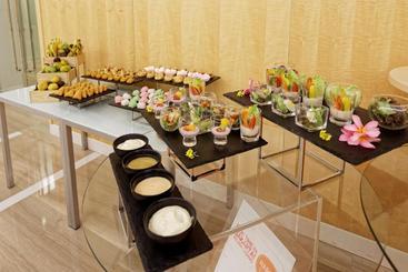 Harris Hotel And Conventions Kelapa Gading Jakarta