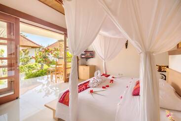 هتل Adi Assri Beach Resort & Spa