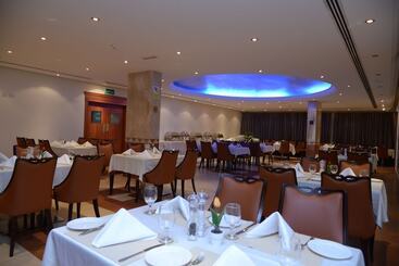 هتل Al Madina Suites Doha