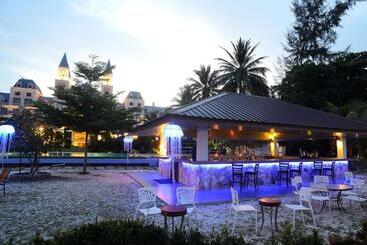 هتل Bella Vista Waterfront Resort