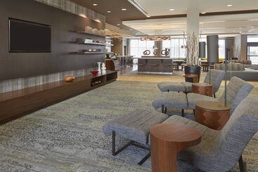 בית מלון כפרי Courtyard By Marriott Kingston Highway 401
