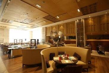هتل Crowne Plaza New Delhi Mayur Vihar Noida, An Ihg